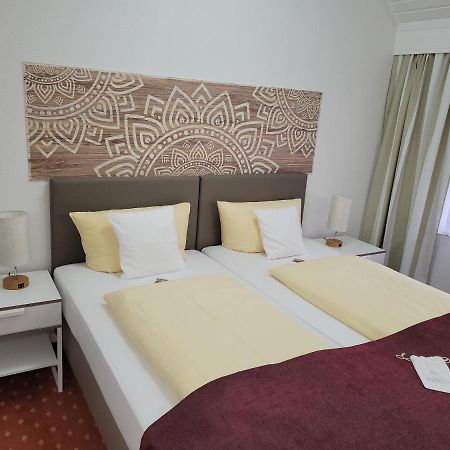 Kurparkhotel-Gemuend Dış mekan fotoğraf